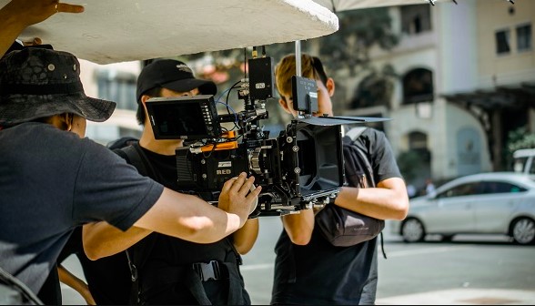 Read more about the article 5 Tips Mudah Menjadi Videografer Profesional