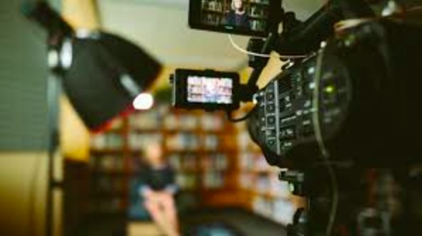 Read more about the article 5 Tips Membuat Video Cinematic Keren Menggunakan Android